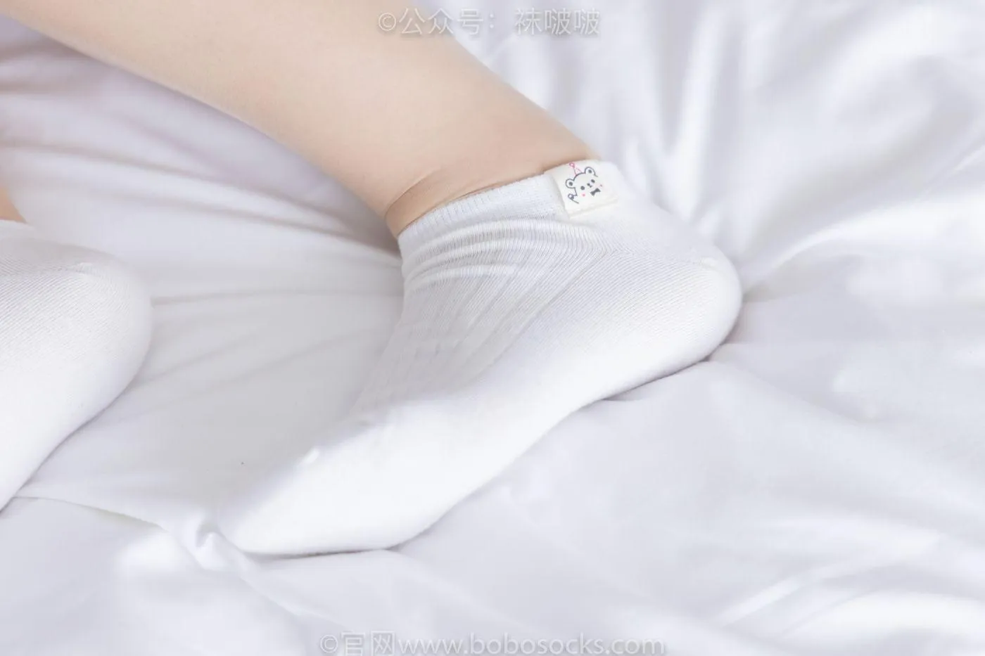 [BoBoSocks袜啵啵]NO.068 菠萝-JK制服、皮鞋、短白棉袜、肉丝 [138P]插图7
